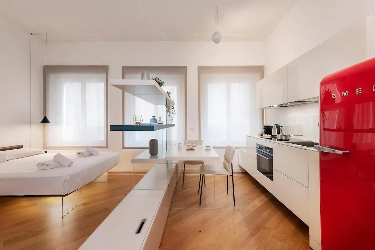 Duomo Suite - 3 Minutes From The Duomo Milan Italy