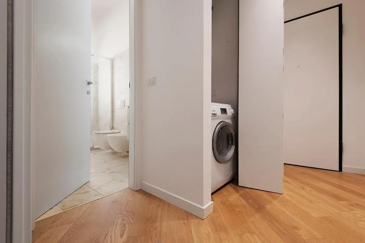 Duomo Suite - 3 Minutes From The Duomo Milan Apartment